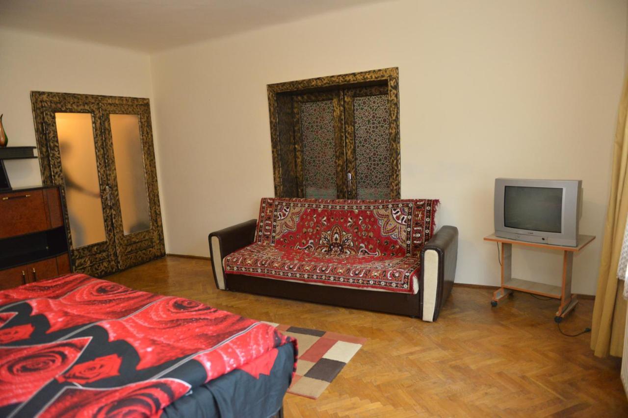 Apartament Oana Брашов Екстериор снимка